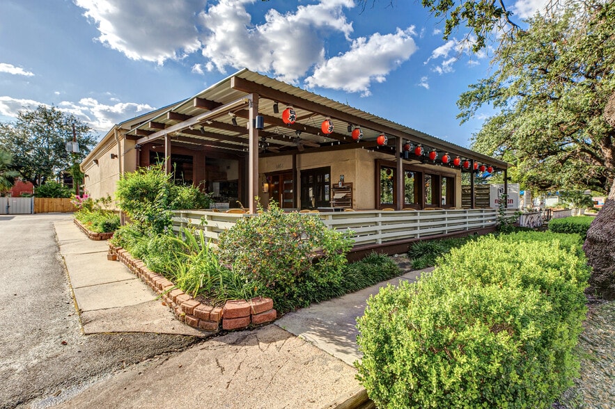 4464 Montrose Blvd, Houston, TX for lease - Building Photo - Image 2 of 21