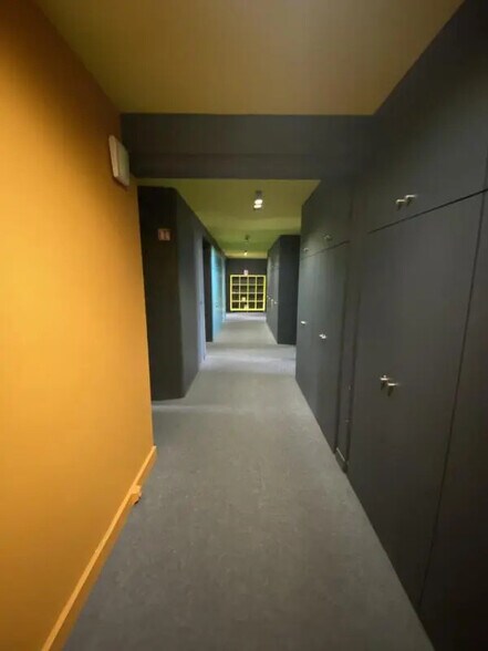 Office in Orléans for lease - Interior Photo - Image 2 of 16