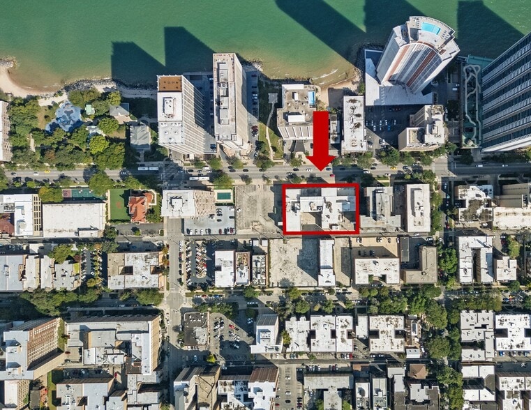 6130 N Sheridan Rd, Chicago, IL for sale - Building Photo - Image 3 of 6