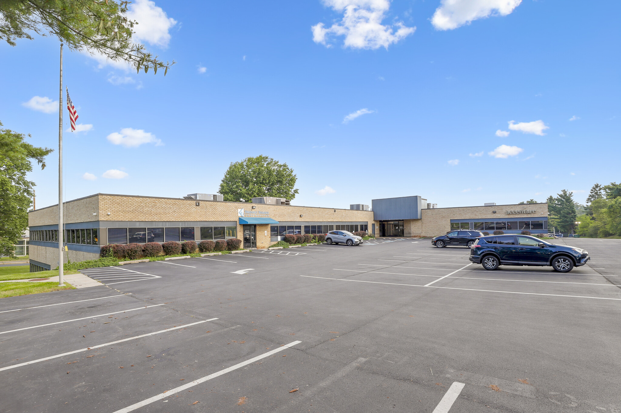 6340 Security Blvd, Woodlawn, MD for lease Building Photo- Image 1 of 14