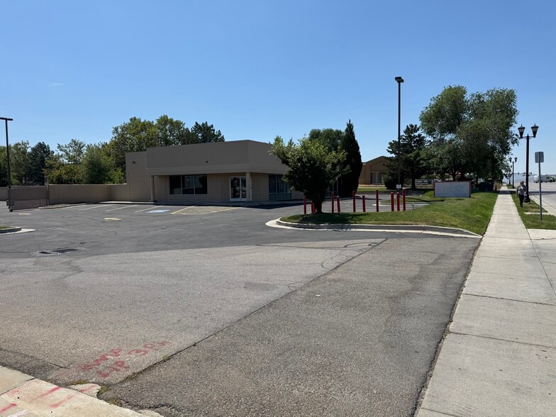 10255 S Redwood Rd, South Jordan, UT for lease - Building Photo - Image 1 of 5
