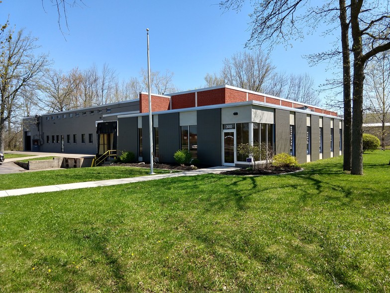 300 Commerce Dr, Rochester, NY for lease - Other - Image 1 of 7