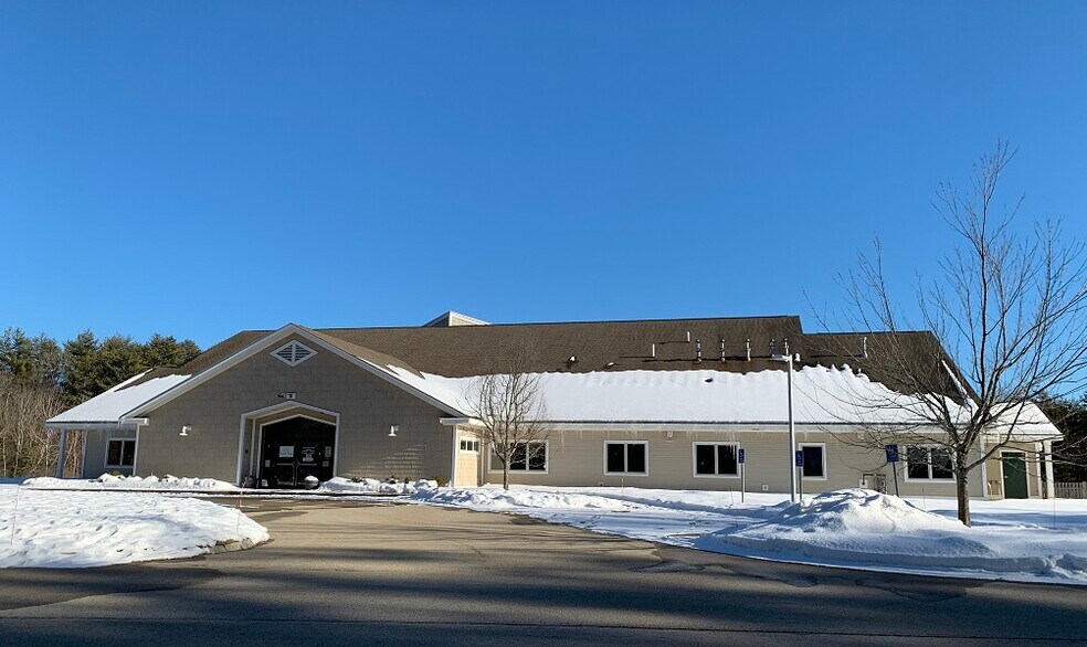 36 Olive Meadow Ln, Dover, NH 03820