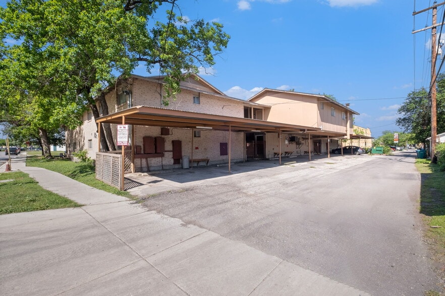 110 Mary Louise Dr, San Antonio, TX for sale - Building Photo - Image 3 of 47