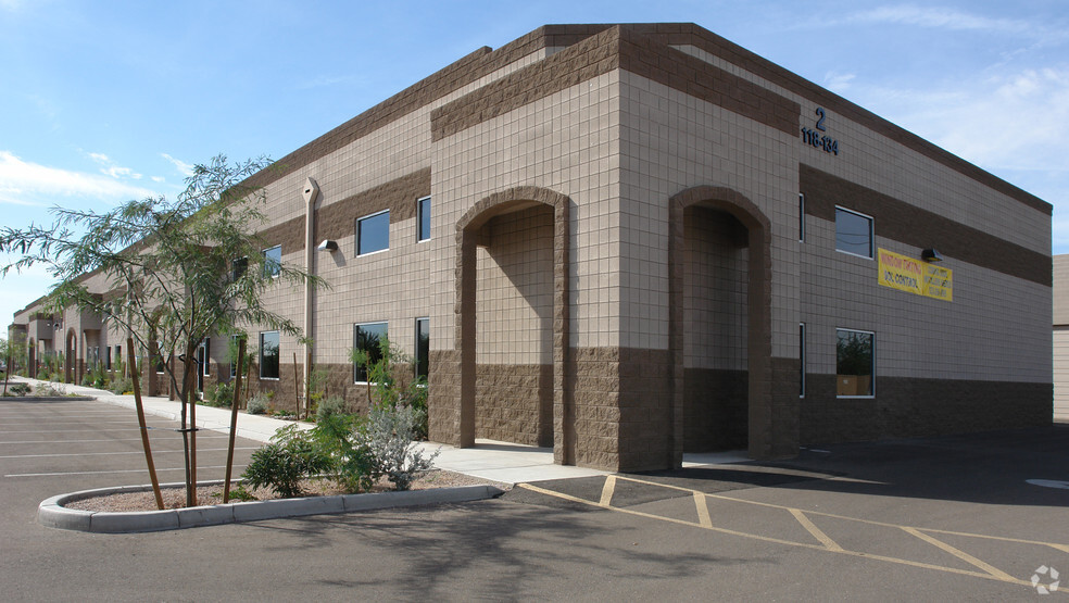 1745 W Deer Valley Rd, Phoenix, AZ for lease - Primary Photo - Image 1 of 4