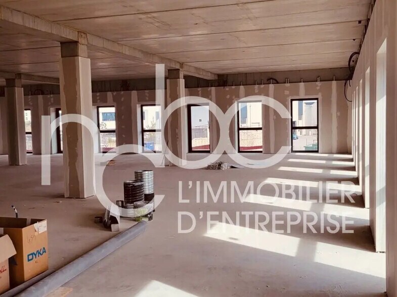 Office in Genas for sale - Interior Photo - Image 3 of 10