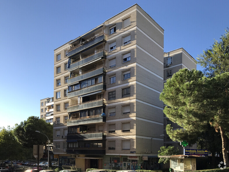 Calle Sierra de Alcubierre, 2, Alcorcón, Madrid for sale - Primary Photo - Image 1 of 2