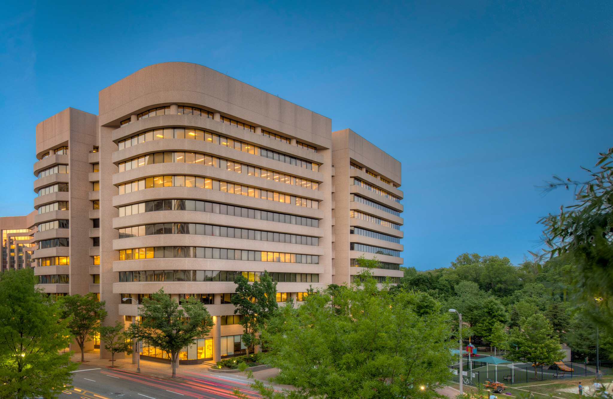 2451 Crystal Dr, Arlington, VA for lease Building Photo- Image 1 of 5