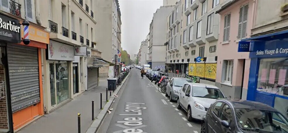 Retail in Paris for lease - Building Photo - Image 1 of 2