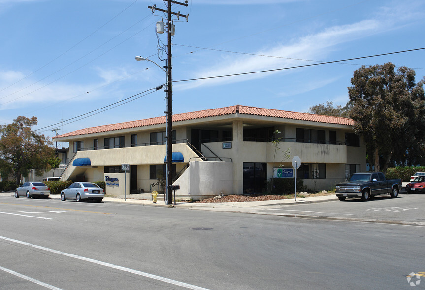 3775 Market St, Ventura, CA for lease - Building Photo - Image 3 of 7