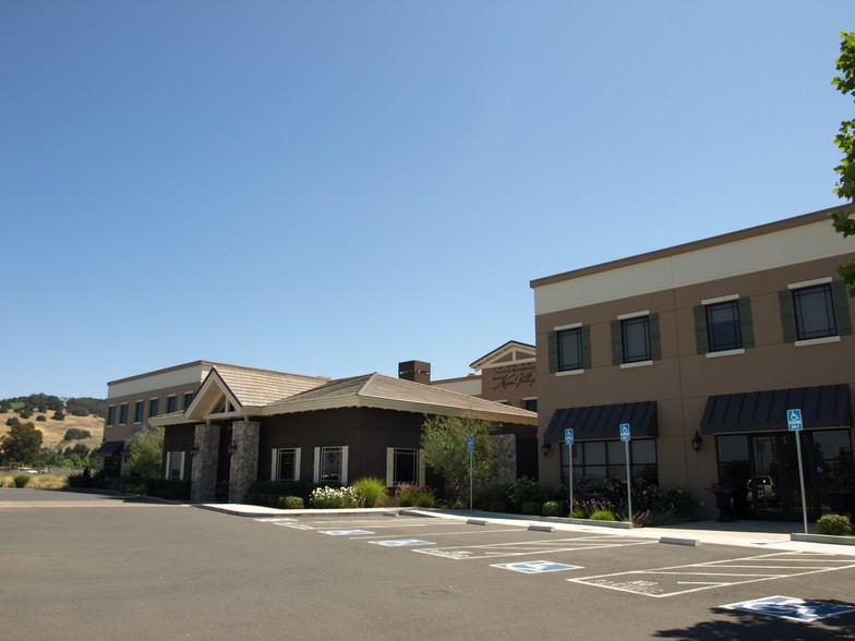 388 Devlin Rd, Napa, CA for lease - Building Photo - Image 2 of 7