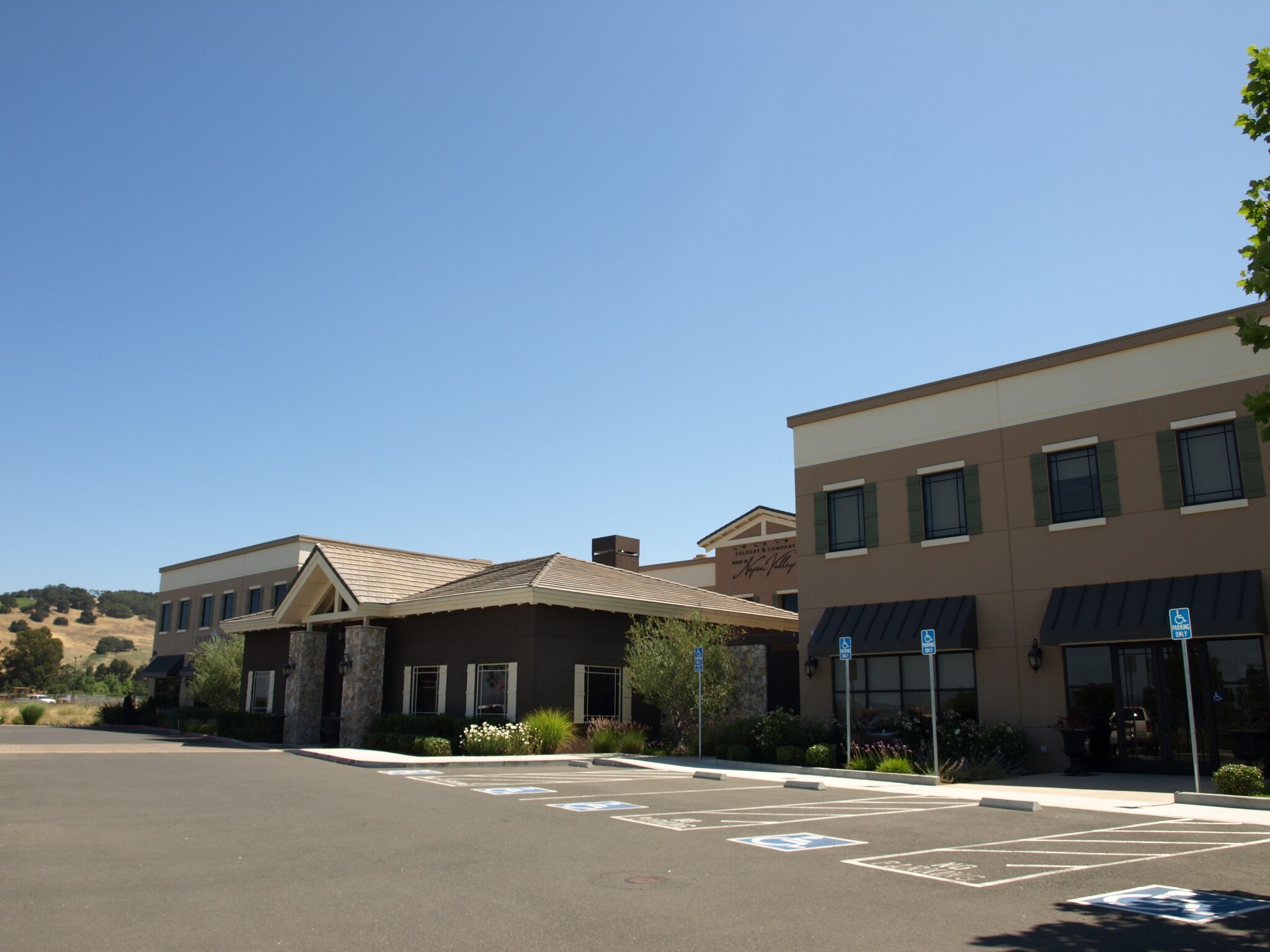 388 Devlin Rd, Napa, CA for lease Building Photo- Image 1 of 7