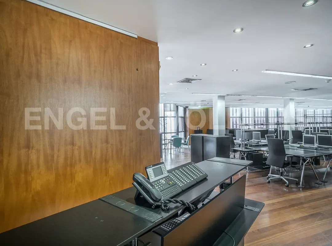 Barcelona, BAR 08013 -  -  - Interior Photo - Image 1 of 24