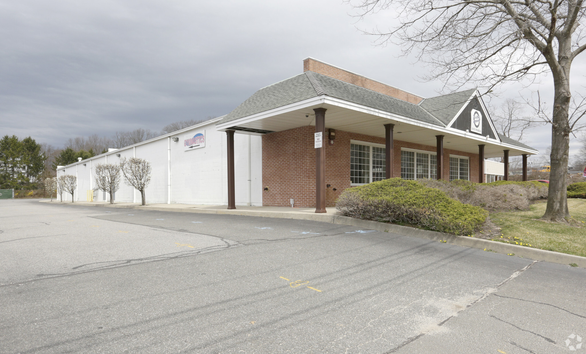 21 N Country Rd, Rocky Point, NY for sale Primary Photo- Image 1 of 30