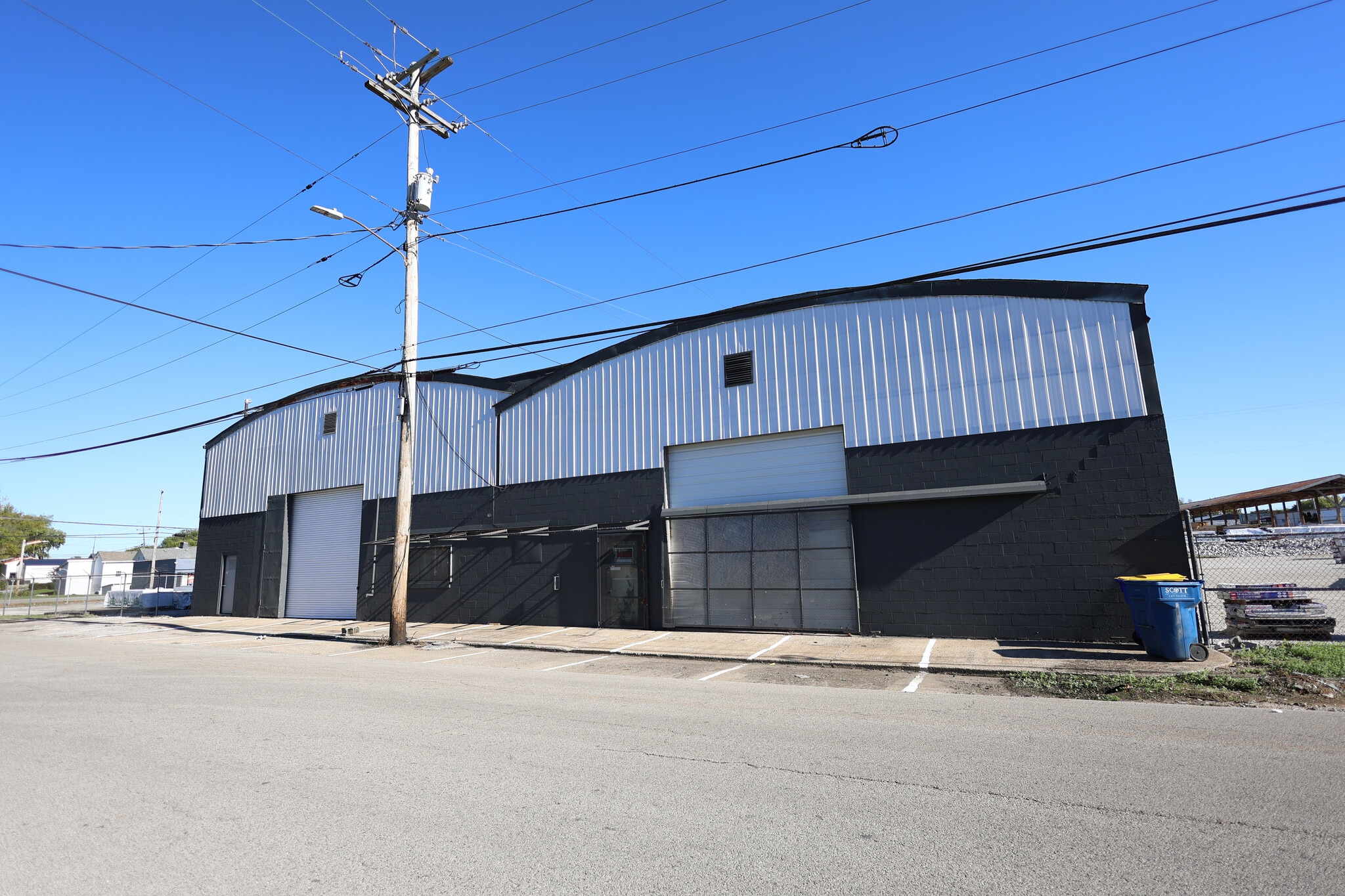 906 Payne St, Bowling Green, KY for lease Building Photo- Image 1 of 8