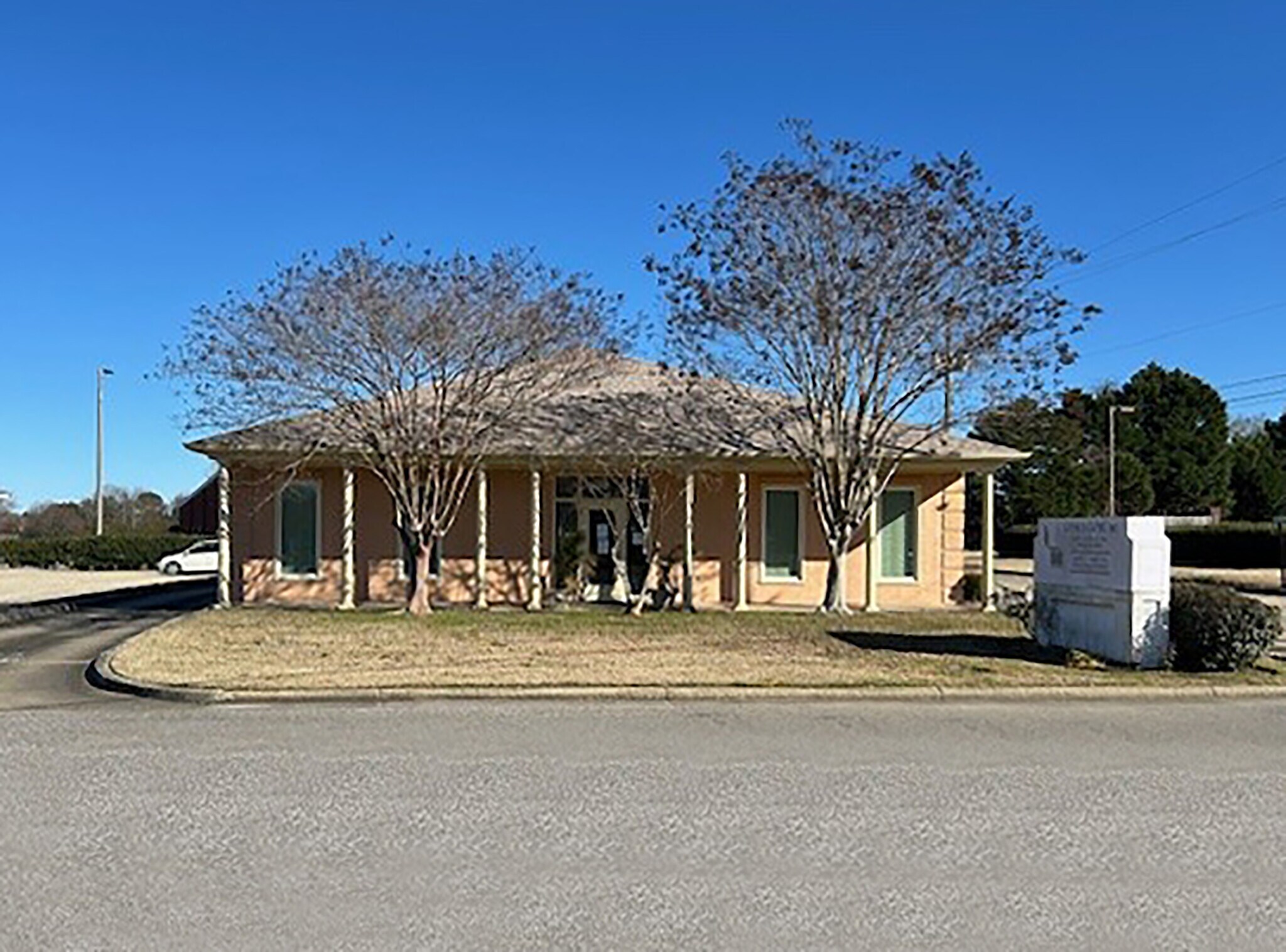 316 St Lukes Dr, Montgomery, AL for sale Building Photo- Image 1 of 17