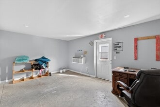 418-430 Clay Drain Rd, Wildwood, FL for lease Interior Photo- Image 2 of 13