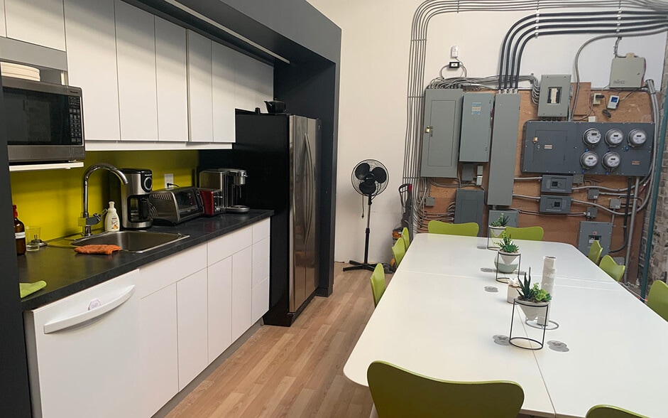 63 Albert St, Winnipeg, MB for sale - Interior Photo - Image 2 of 20