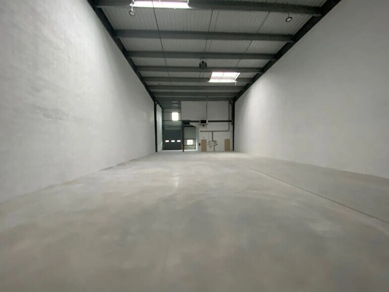 Flex in Persan for sale - Building Photo - Image 3 of 9