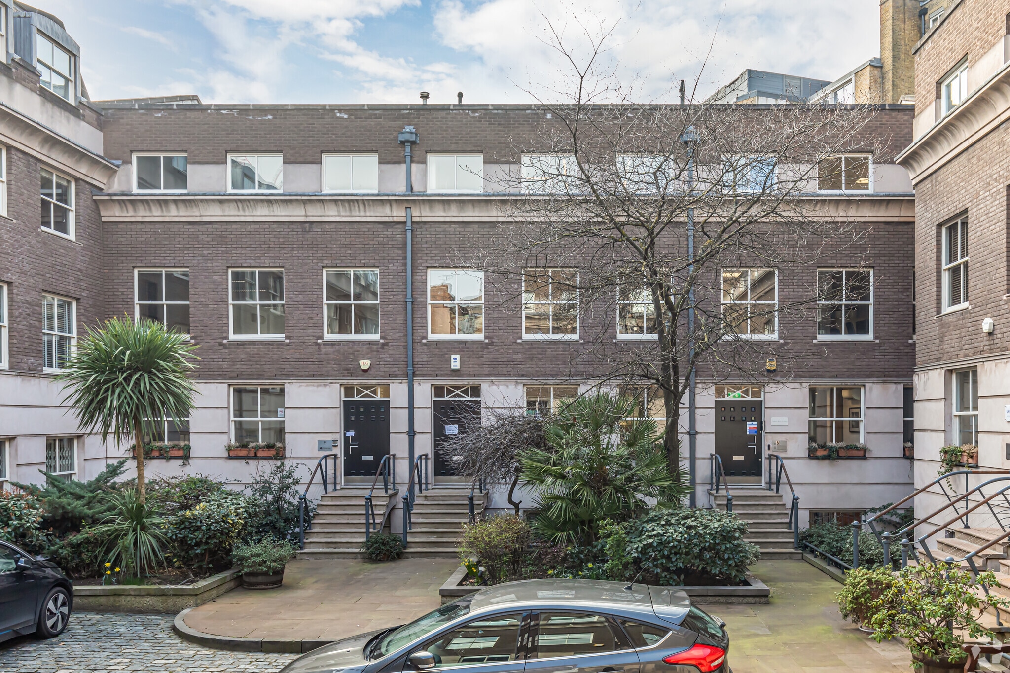 6-8 Coldbath Sq, London for sale Primary Photo- Image 1 of 1