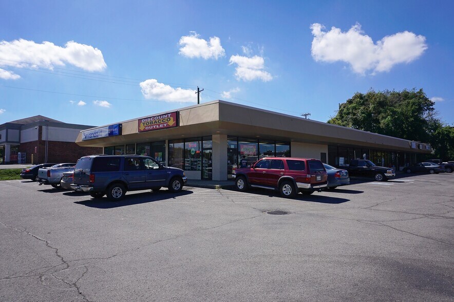 811823 Memorial Blvd, Springfield, TN 37172