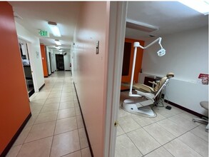 1125 E 17th St, Santa Ana, CA for lease Interior Photo- Image 2 of 18