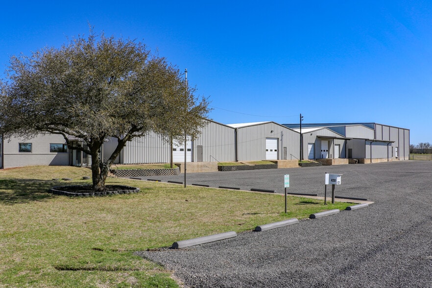 428 Gibbons Rd, Sherman, TX for lease - Building Photo - Image 2 of 14