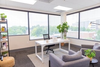 200 W Towsontown Blvd, Towson, MD for lease Interior Photo- Image 1 of 1