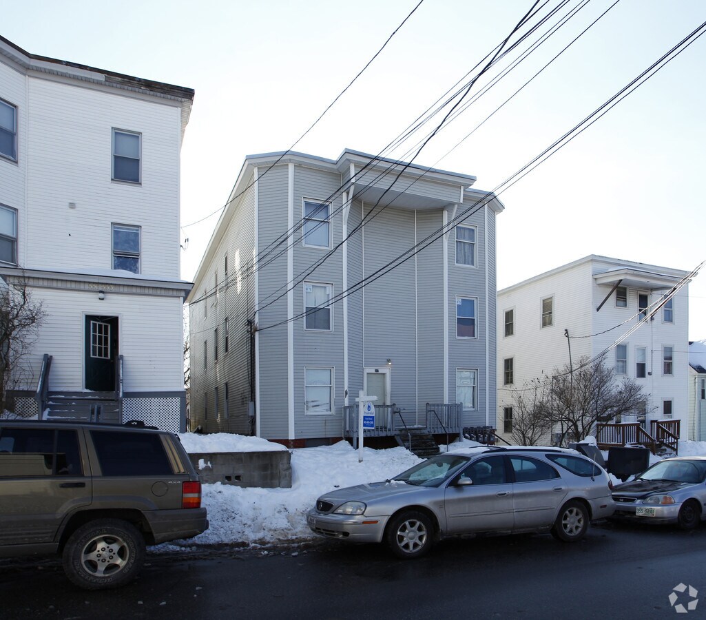 547 Silver St, Manchester, NH 03103