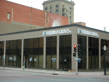 800 Locust St, Dubuque, IA for sale - Primary Photo - Image 1 of 1