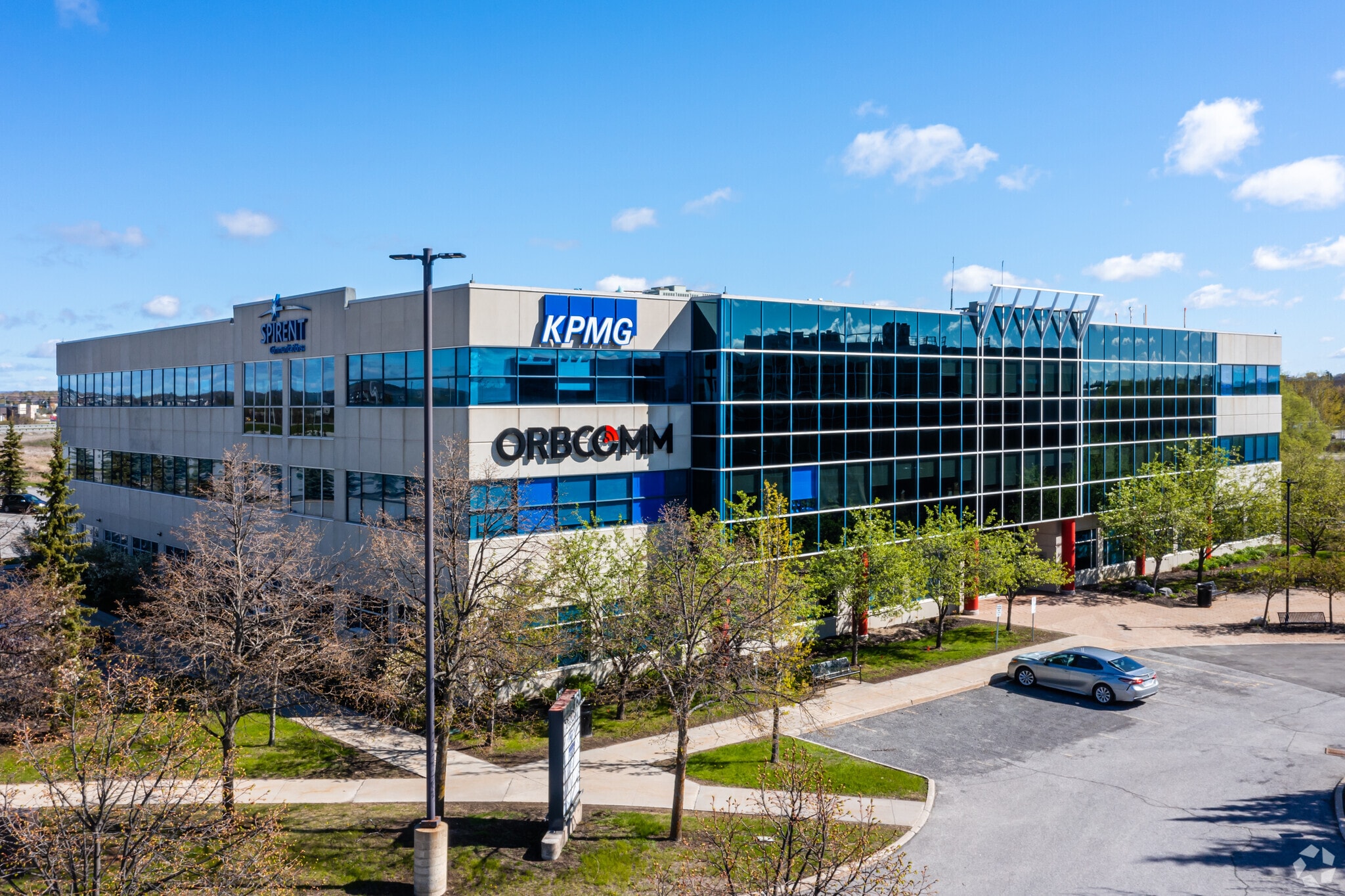 750 Palladium Dr, Ottawa, ON for lease Primary Photo- Image 1 of 21