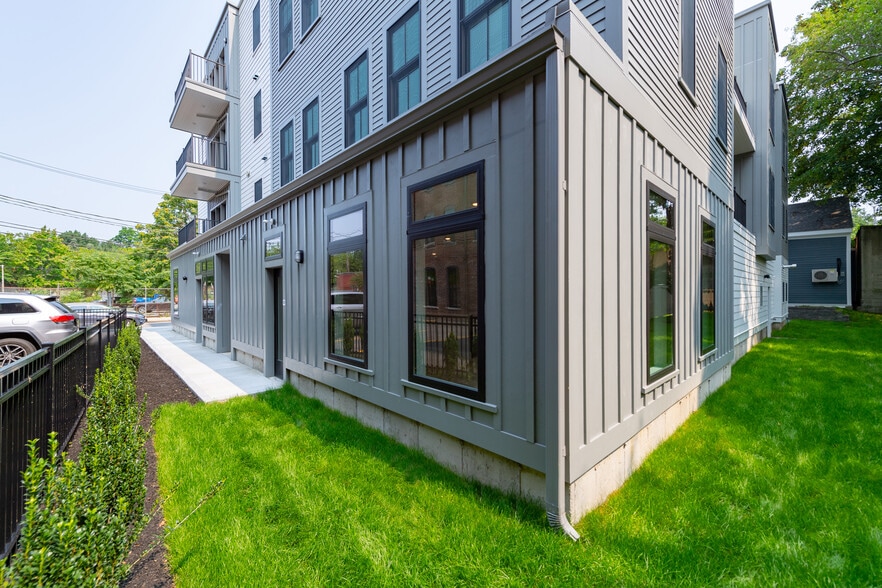 114-120 Brookside Ave, Boston, MA for sale - Building Photo - Image 3 of 11