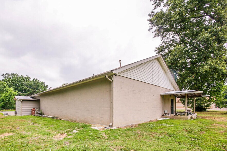 208 S 8th St, West Memphis, AR for sale - Primary Photo - Image 1 of 1