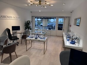 37 Warstone Ln, Birmingham for lease Interior Photo- Image 2 of 8