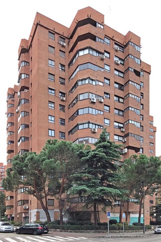 More details for Calle de Pedro Rico, 31, Madrid - Multifamily for Sale