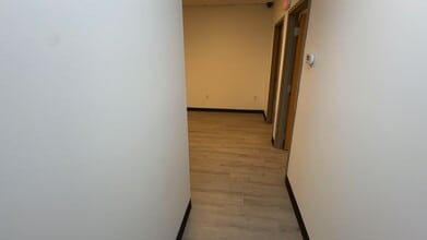 2930 Maine Ave, Lakeland, FL for lease - Commercial Listing Video 