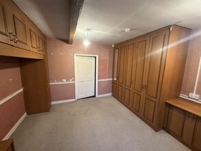 23-25 Market Pl, Brampton for lease Interior Photo- Image 1 of 9