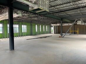 162 Kingscote Way, King, NC for lease Interior Photo- Image 1 of 10