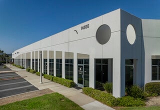 14515-14565 Valley View Ave, Santa Fe Springs, CA for lease Building Photo- Image 2 of 4