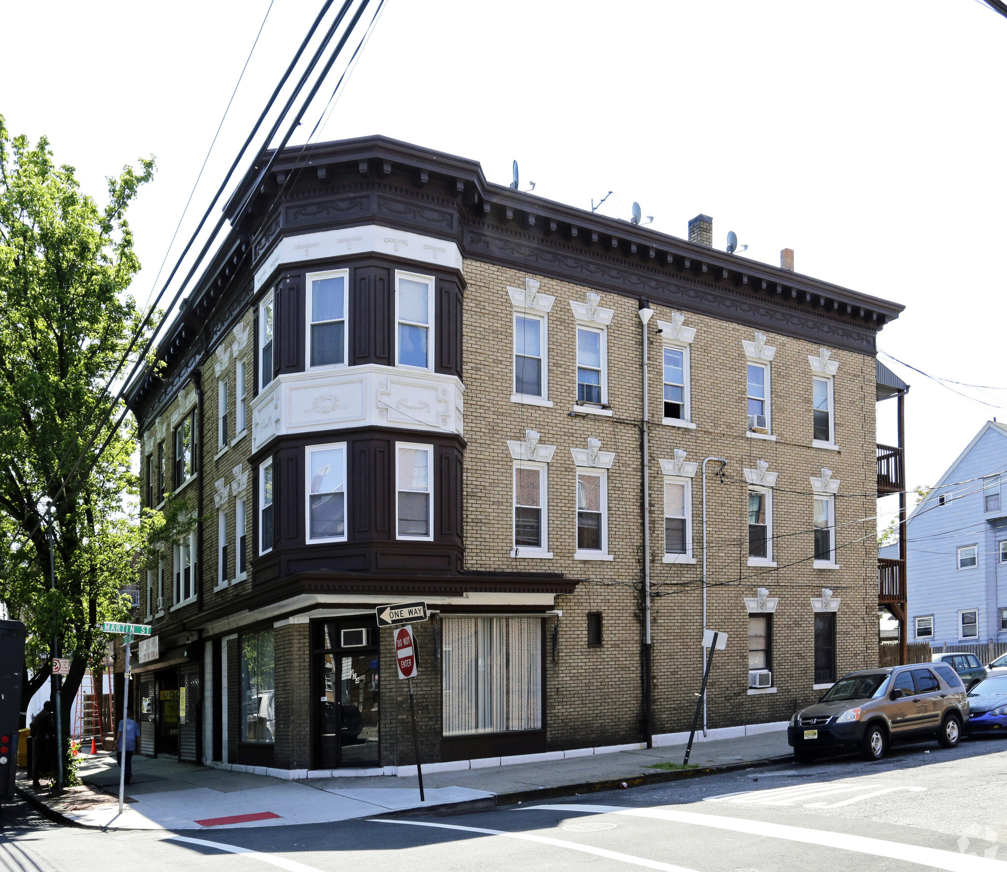 324 21st Ave, Paterson, NJ for sale Primary Photo- Image 1 of 1