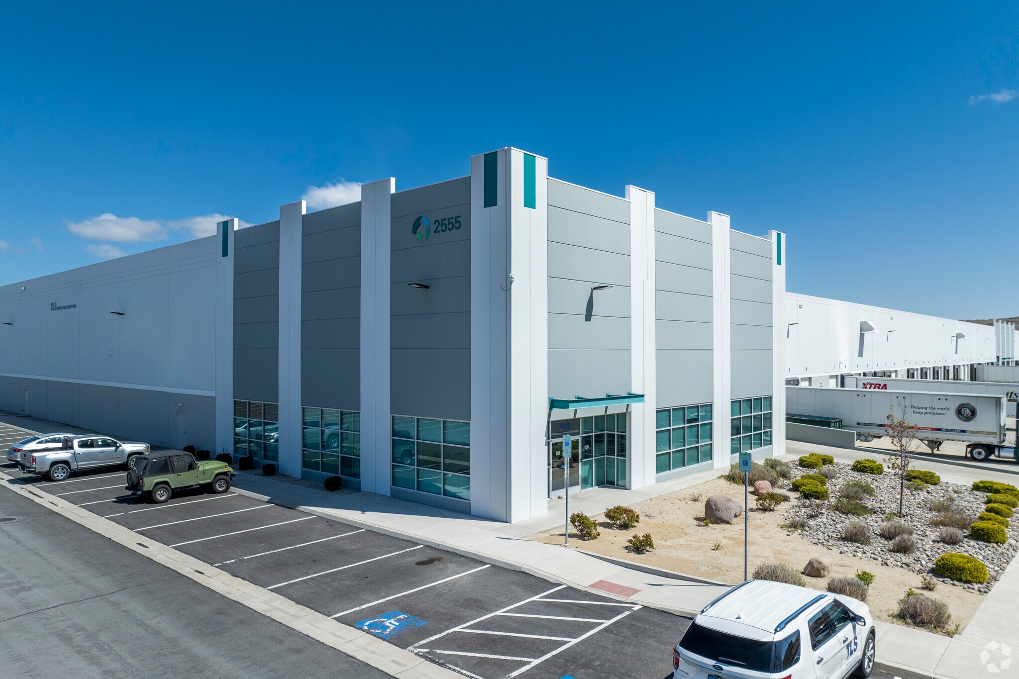 2555 USA Pky, Mccarran, NV for lease Primary Photo- Image 1 of 8