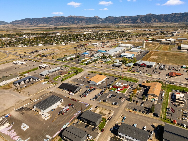 203 Fletching Way, Belgrade, MT for sale - Building Photo - Image 3 of 36