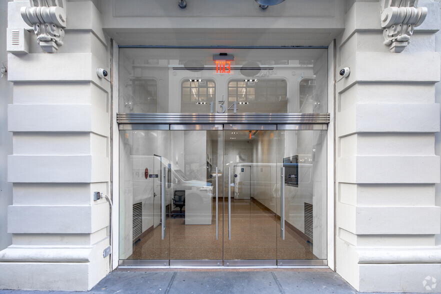 134 W 29th St, New York, NY for lease - Building Photo - Image 3 of 6