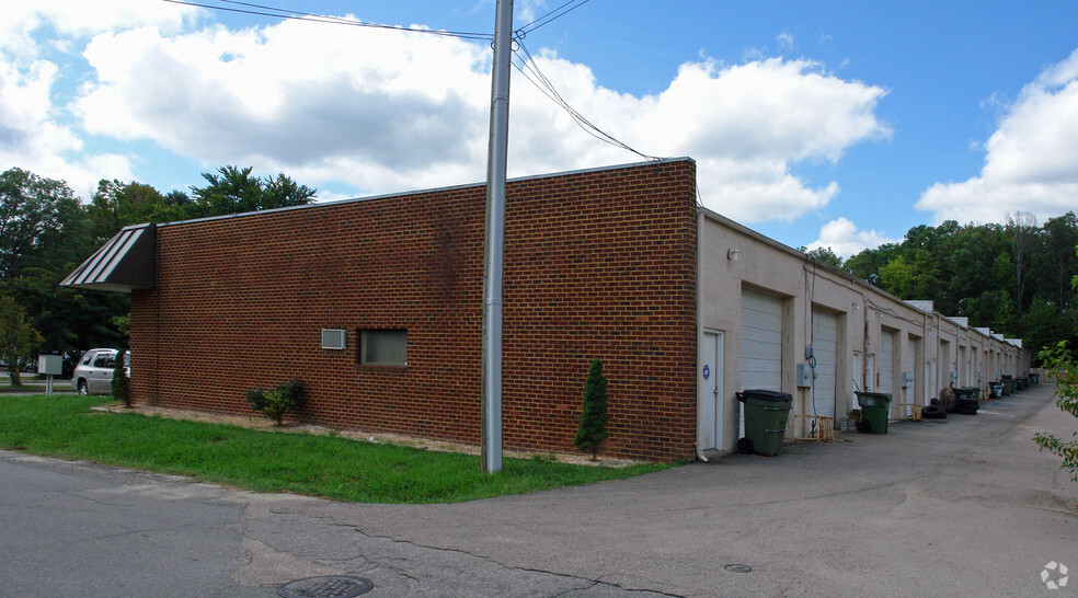 6840 Atmore Dr, Richmond, VA for lease - Building Photo - Image 2 of 12