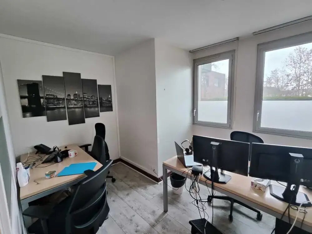 4 Rue Maryse Bastié, Igny for lease Interior Photo- Image 1 of 3