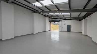 Park Rd, Birmingham for lease Interior Photo- Image 1 of 4