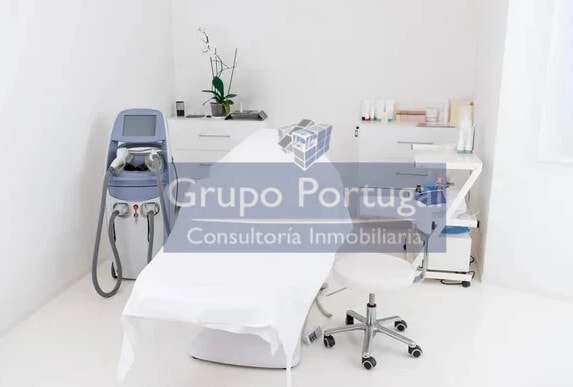 Retail in Pozuelo de Alarcón, Madrid for lease Interior Photo- Image 1 of 1