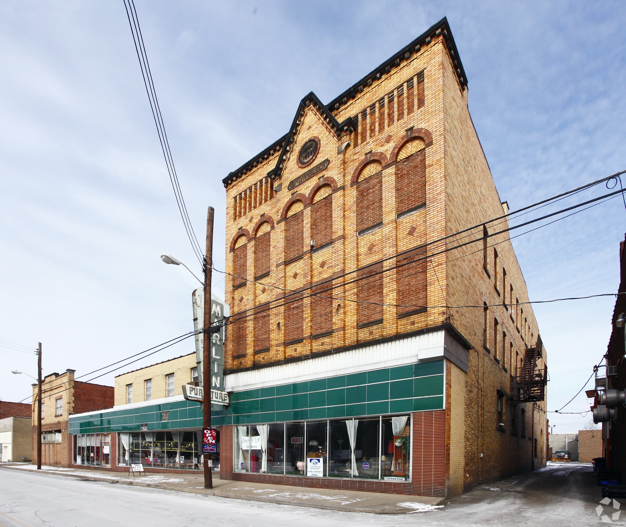 121-127 E Long Ave, New Castle, PA for sale Primary Photo- Image 1 of 38