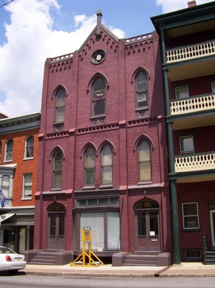 15-17 N Beaver St, York, PA for sale - Building Photo - Image 1 of 1
