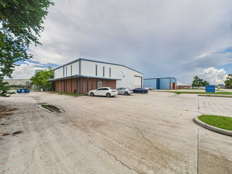 14141 Interdrive, Houston, TX for lease - Building Photo - Image 2 of 14
